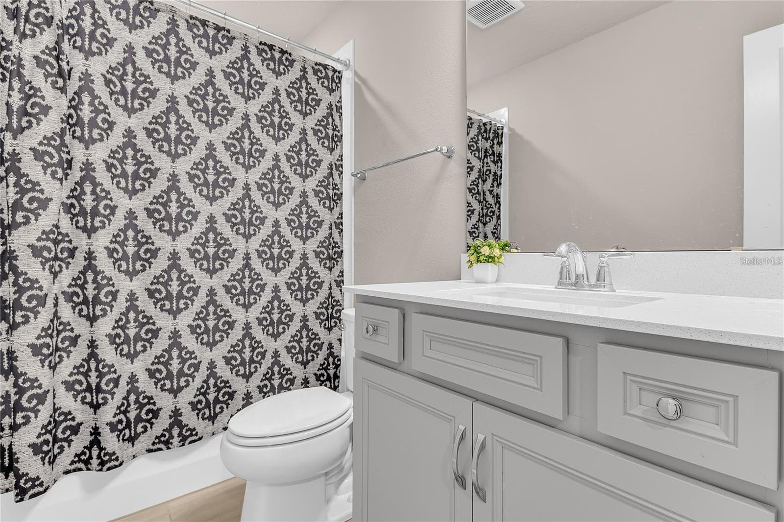 Townhouse at 14328 SAPELO BEACH DR, ORLANDO, photo 13 of 30