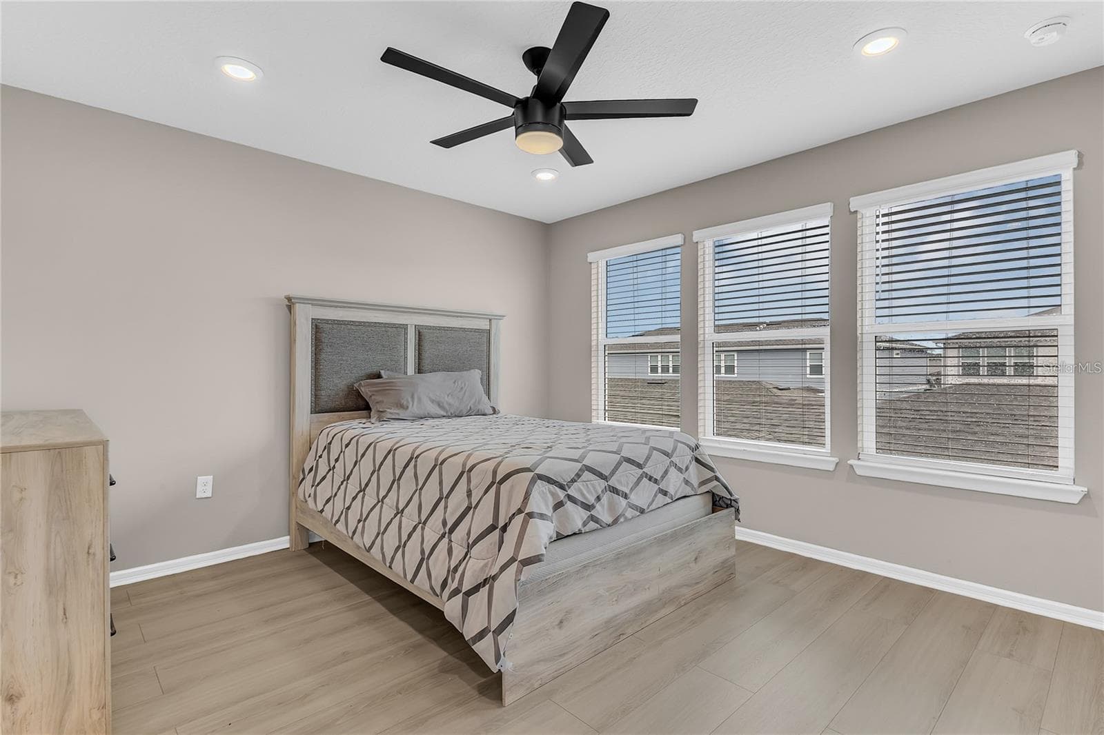 Townhouse at 14328 SAPELO BEACH DR, ORLANDO, photo 17 of 30