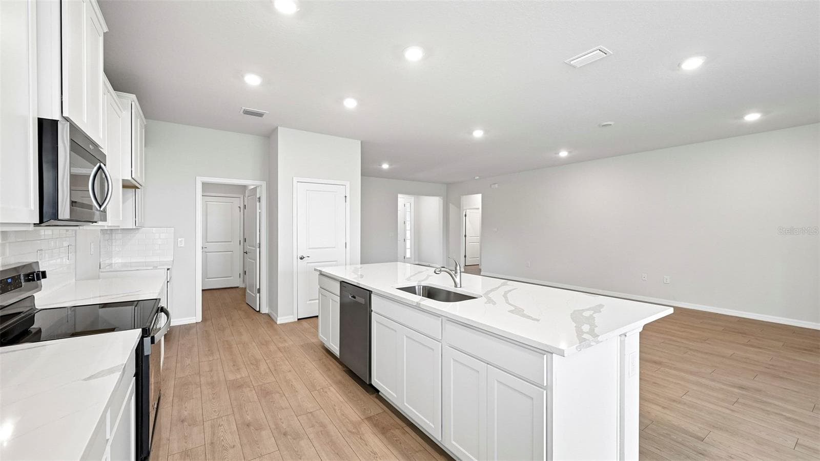 Single Family Residence at 17291 SALTBUSH TRL, PARRISH, photo 7 of 29