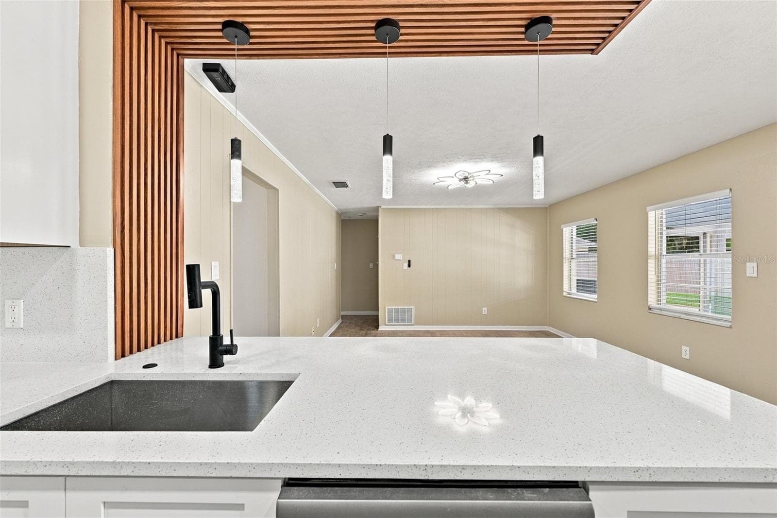 Single Family Residence at 509 CLEMONS RD, BRANDON, photo 12 of 43