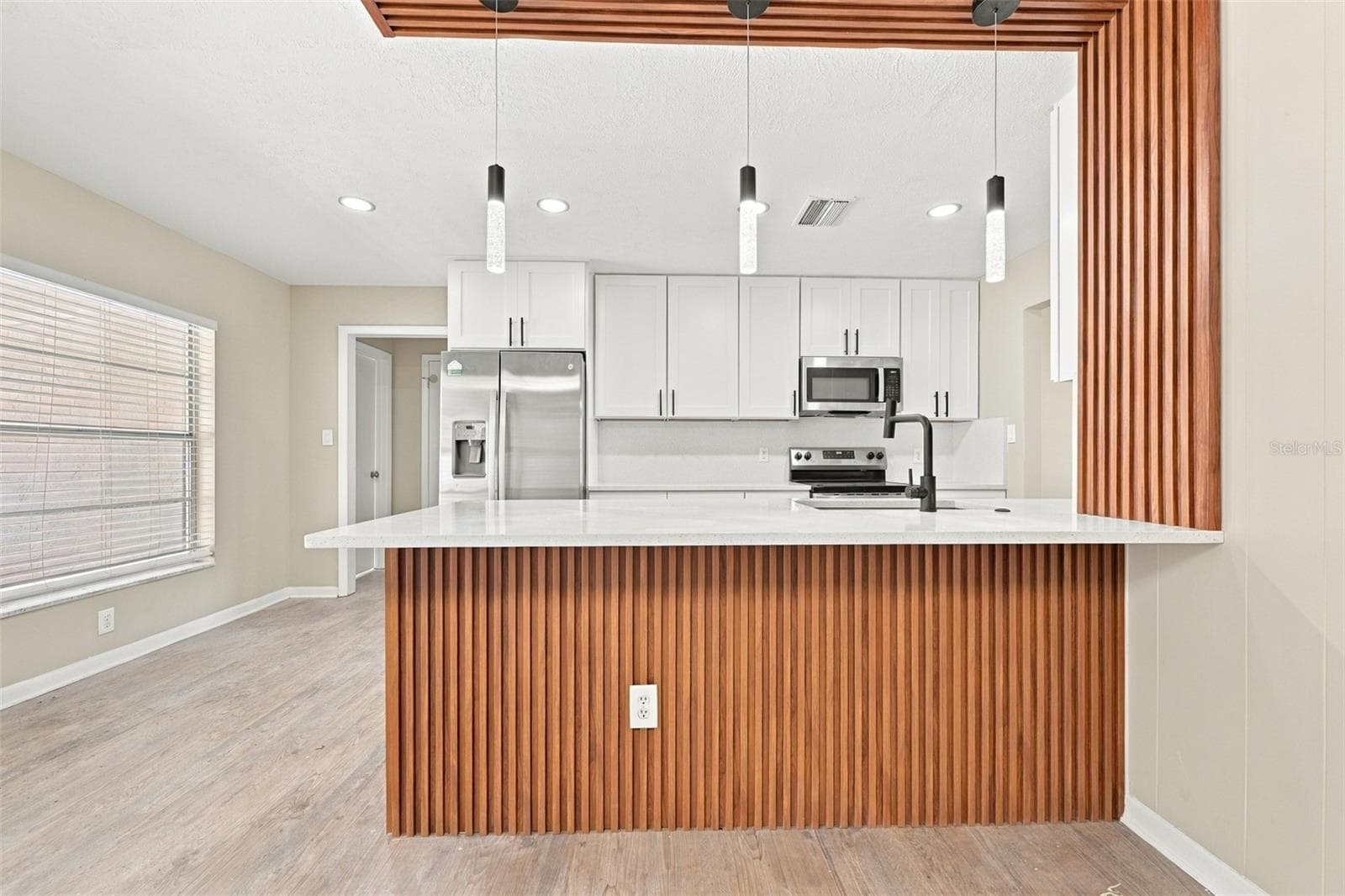 Single Family Residence at 509 CLEMONS RD, BRANDON, photo 36 of 43