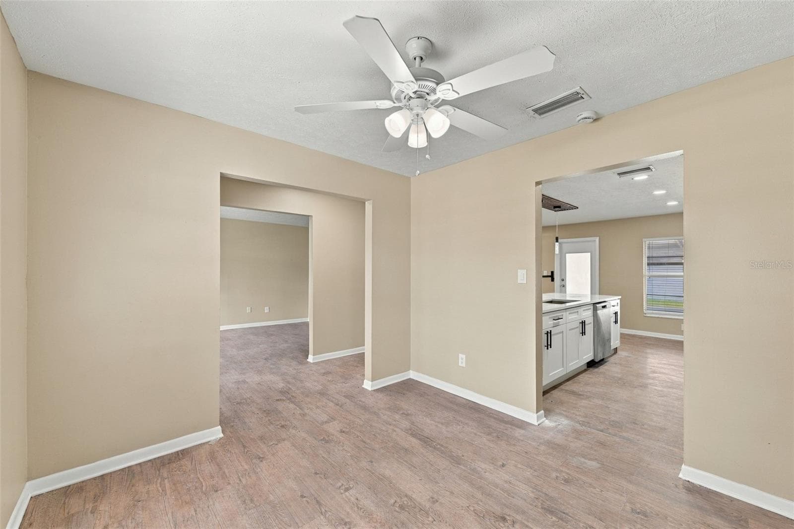 Single Family Residence at 509 CLEMONS RD, BRANDON, photo 29 of 43