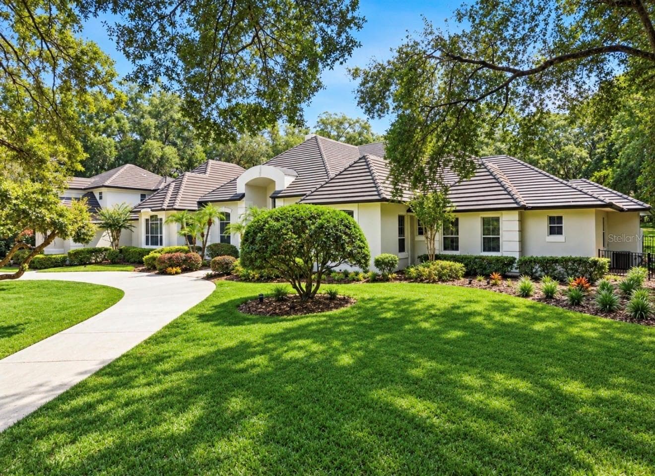 Single Family Residence at 950 SWEETWATER CLUB BLVD, LONGWOOD, photo 12 of 75