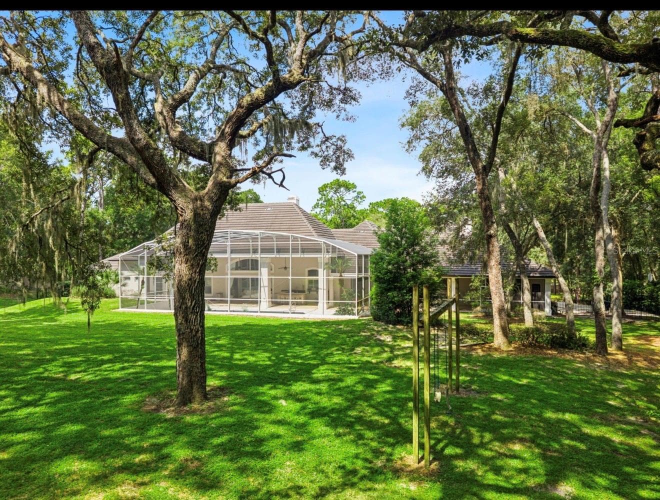 Single Family Residence at 950 SWEETWATER CLUB BLVD, LONGWOOD, photo 14 of 75
