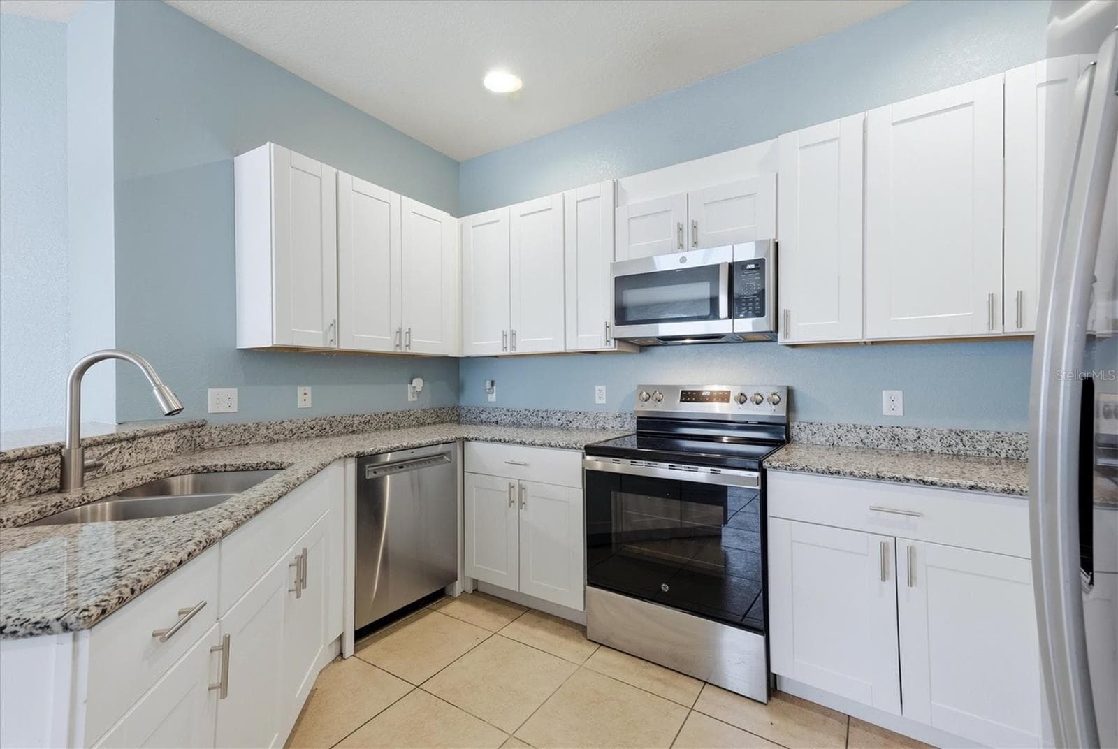 Kitchen - 11954 TEMPEST HARBOR LOOP, VENICE