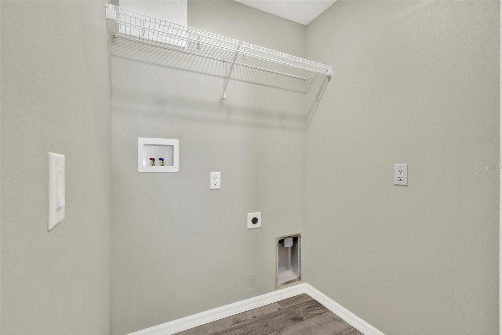 Single Family Residence at 7505 W HENRY AVE, TAMPA, photo 22 of 32