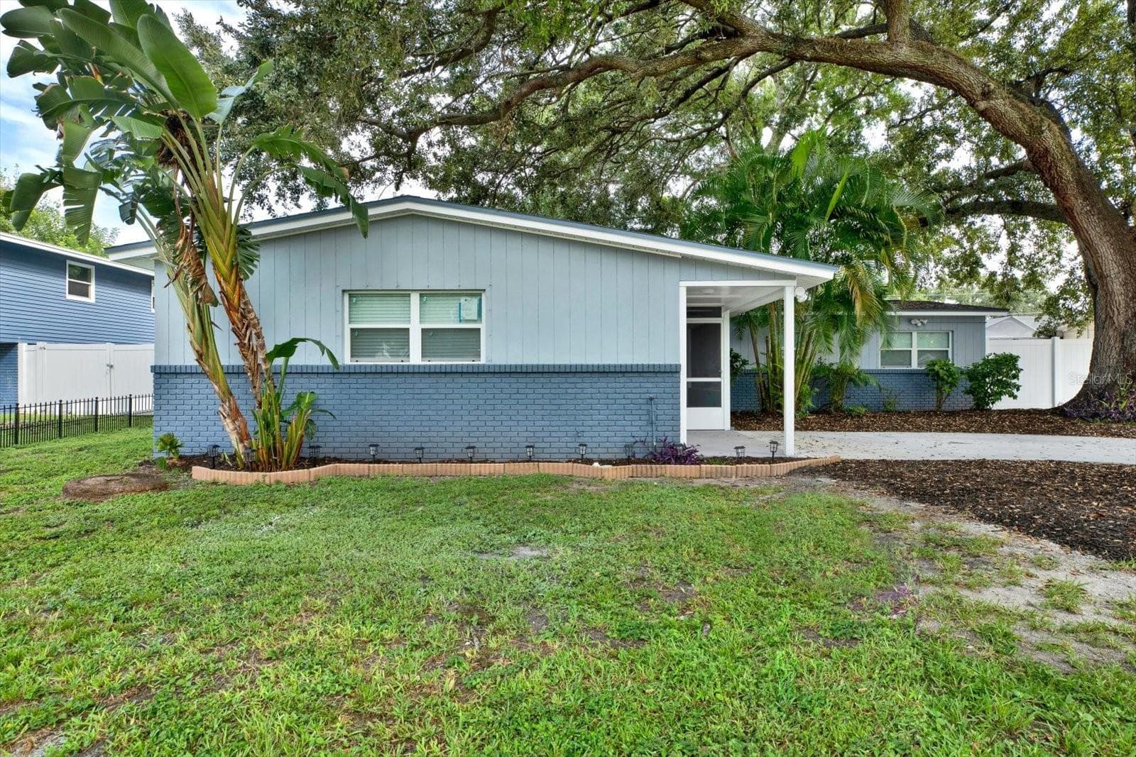 Single Family Residence at 7505 W HENRY AVE, TAMPA, photo 28 of 32