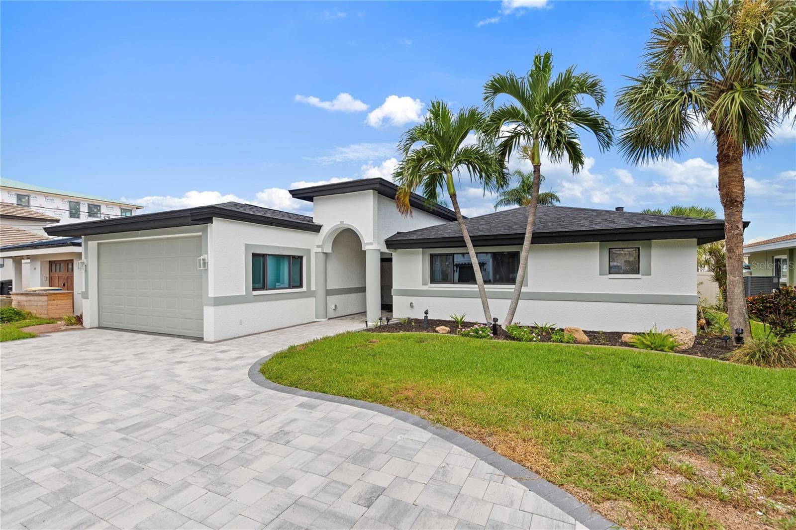 Single Family Residence at 166 BAYSIDE DR, CLEARWATER BEACH, photo 35 of 44
