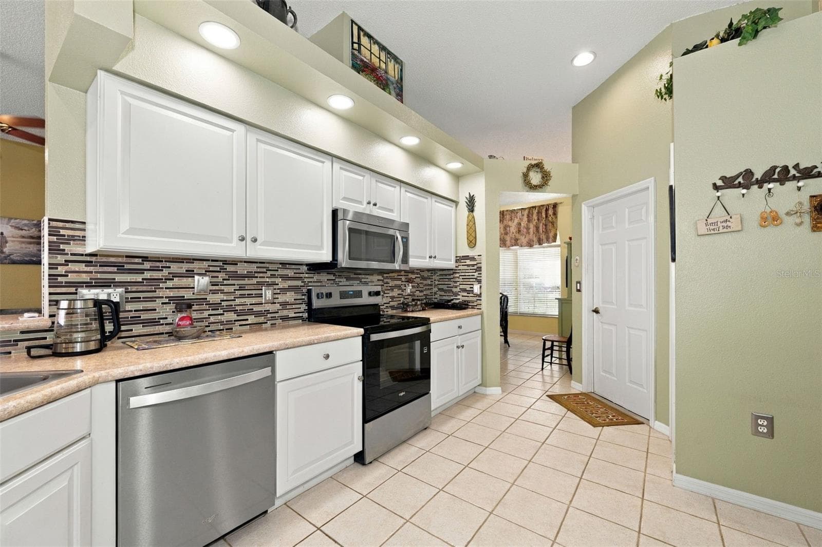 Single Family Residence at 4401 FORT SHAW DR, NEW PORT RICHEY, photo 17 of 54