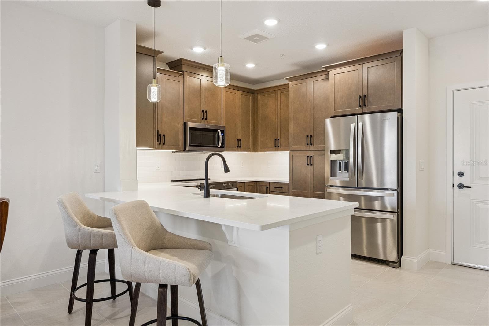 Condominium at 7545 LAUREATE BLVD #7201, ORLANDO, photo 8 of 63
