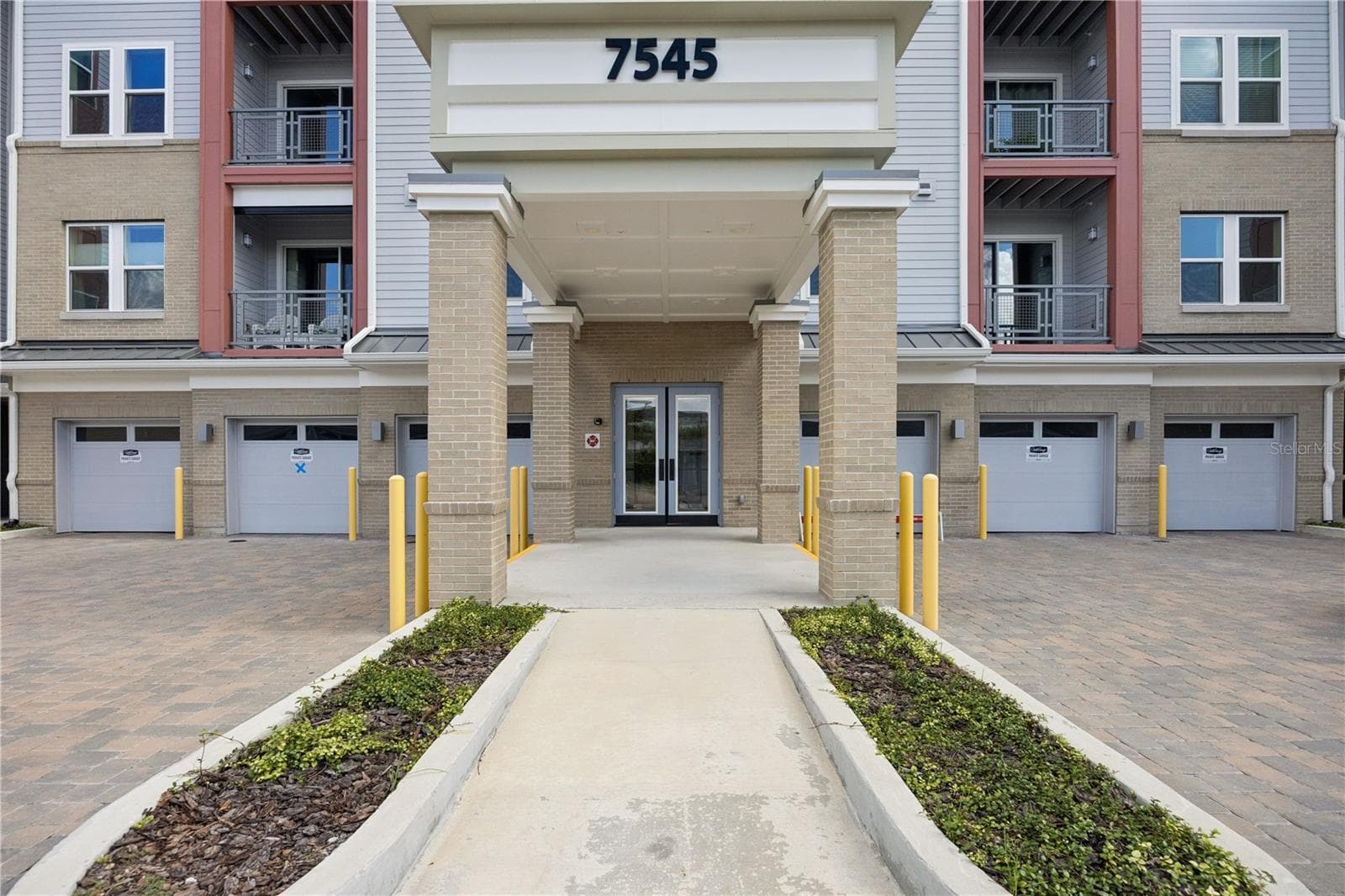 Condominium at 7545 LAUREATE BLVD #7201, ORLANDO, photo 9 of 63