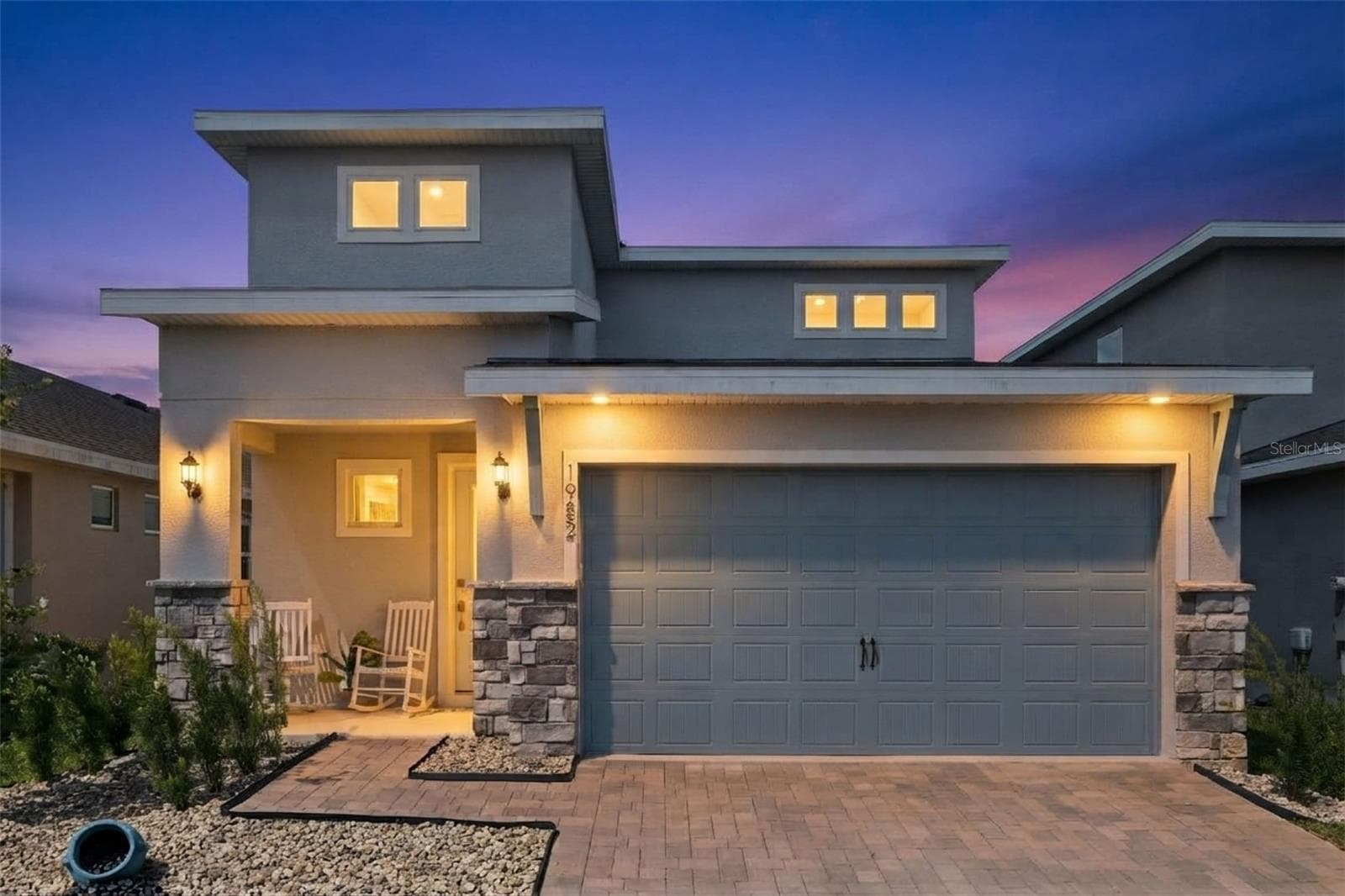 1952 SUNSHINE PEAK DR