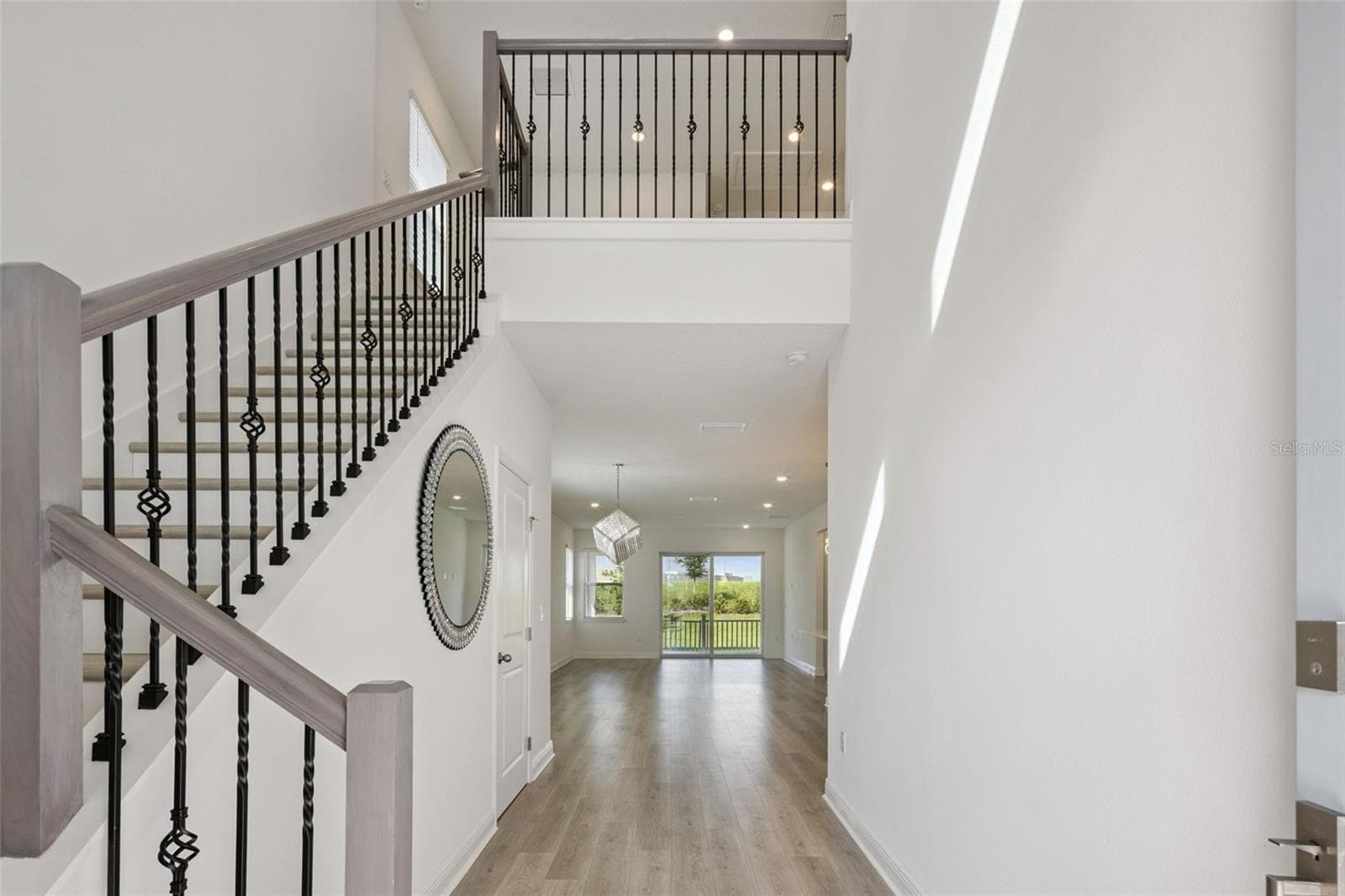 Grand two story foyer - 1952 SUNSHINE PEAK DR, MINNEOLA
