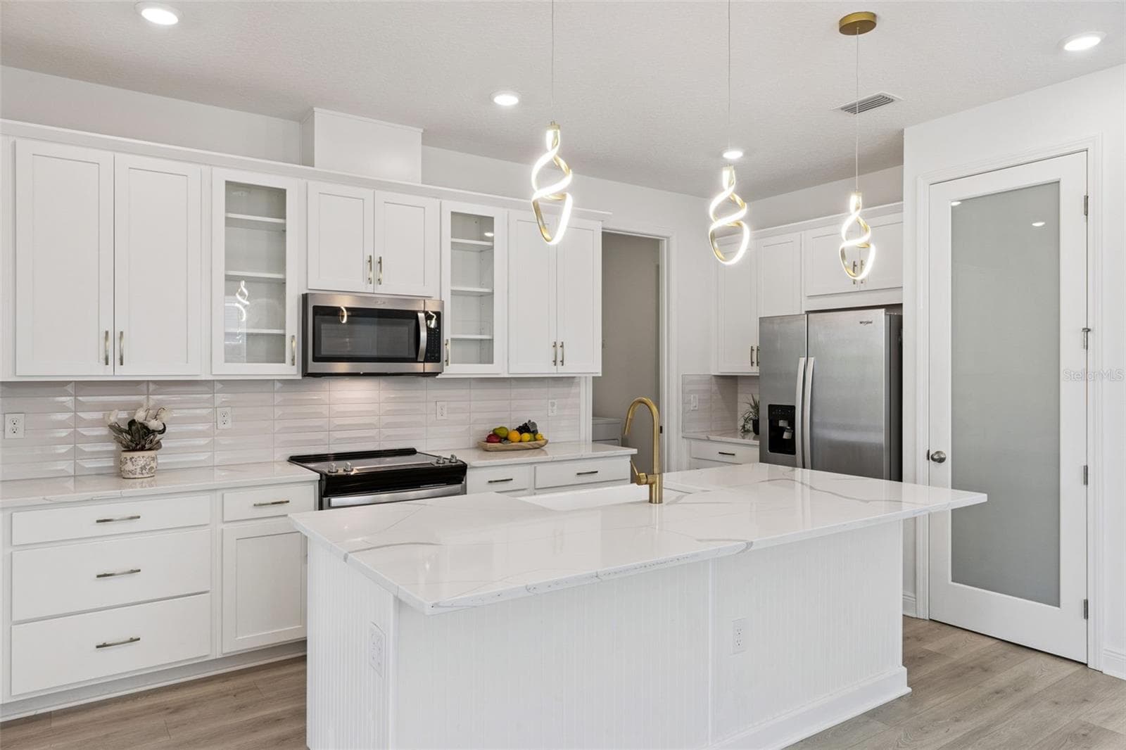Single Family Residence at 1952 SUNSHINE PEAK DR, MINNEOLA, photo 8 of 58