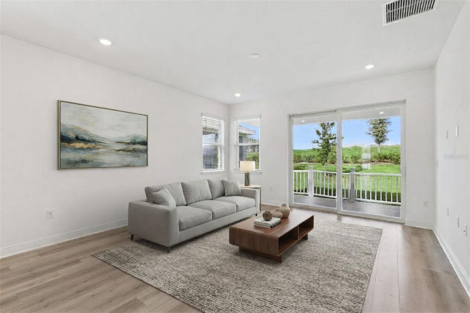 Living room - 1952 SUNSHINE PEAK DR, MINNEOLA