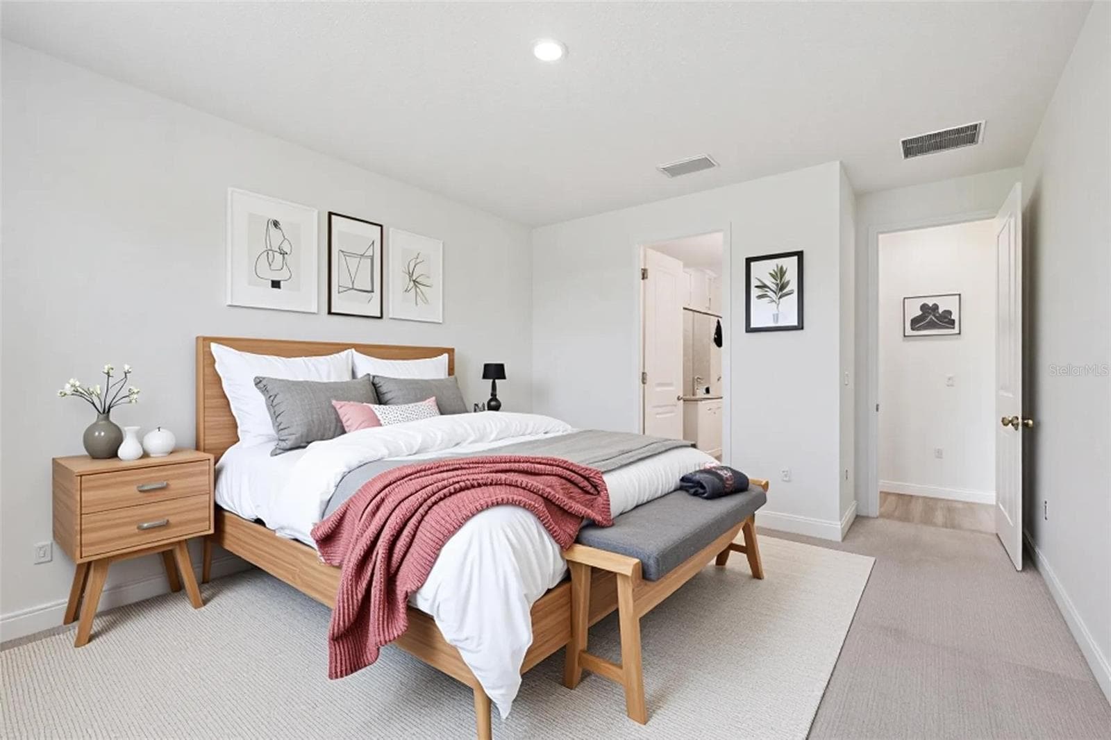Primary bedroom on 1st floor - 1952 SUNSHINE PEAK DR, MINNEOLA