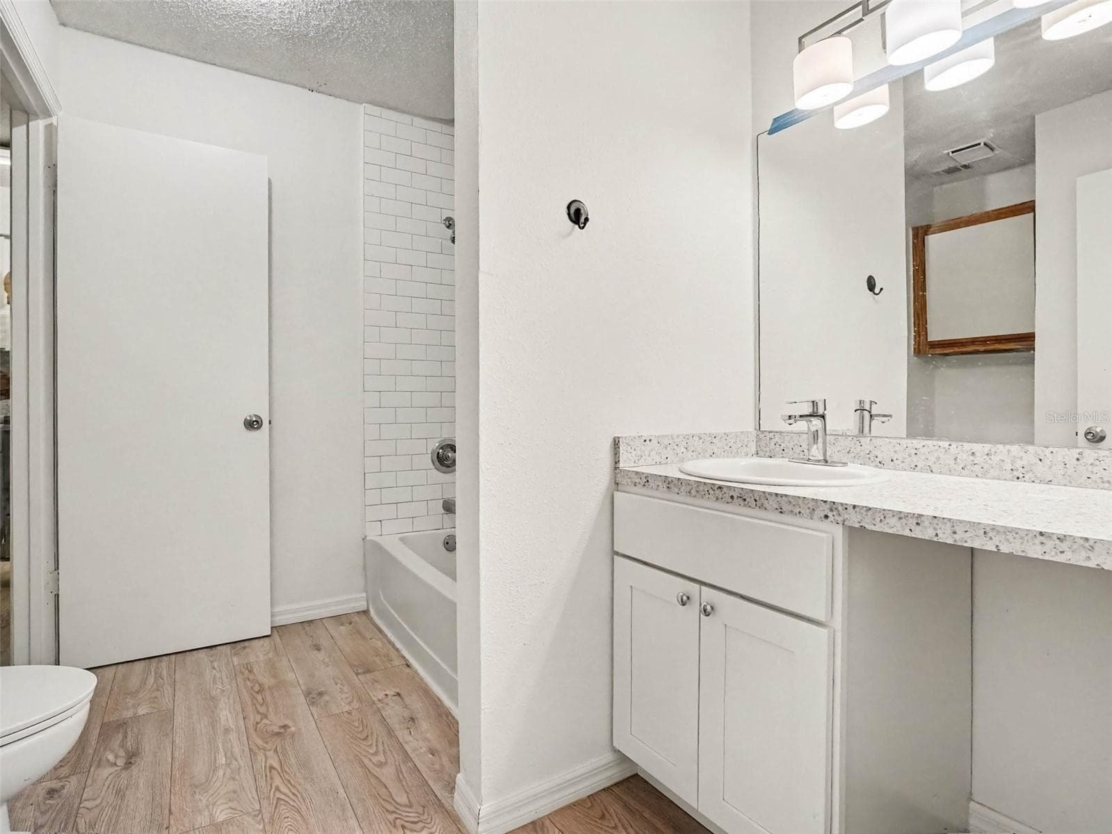 Condominium at 199 AFTON SQ #108, ALTAMONTE SPRINGS, photo 17 of 21
