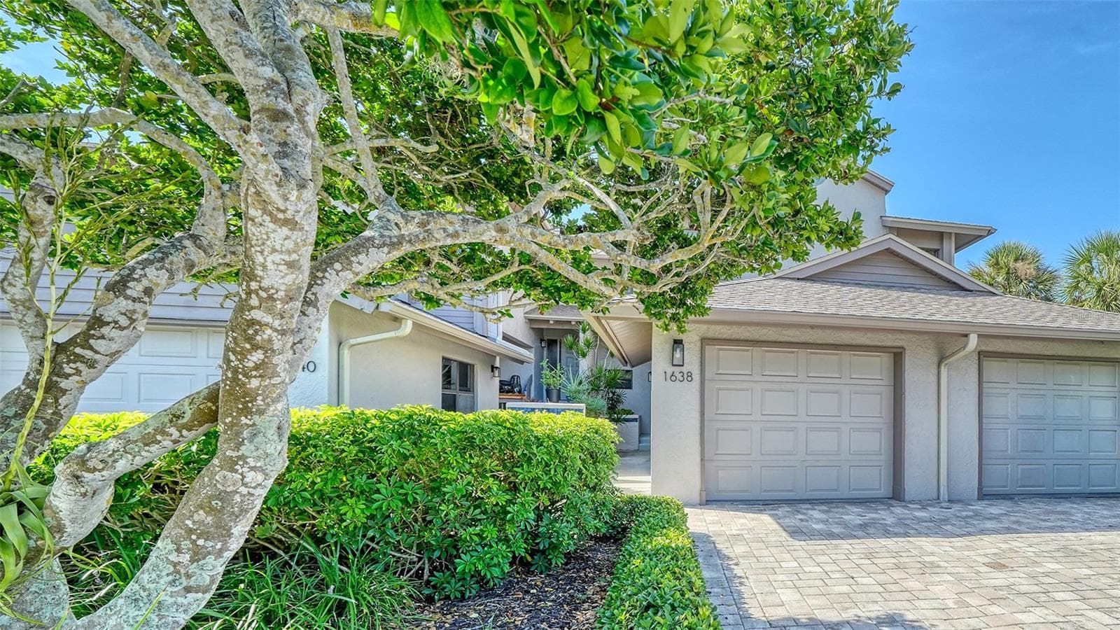 paver driveway - 1638 STARLING DR #105, SARASOTA