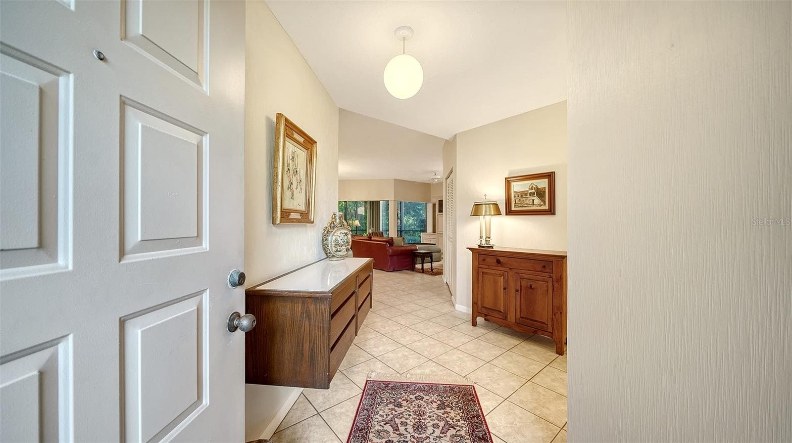 foyer entrance - 1638 STARLING DR #105, SARASOTA