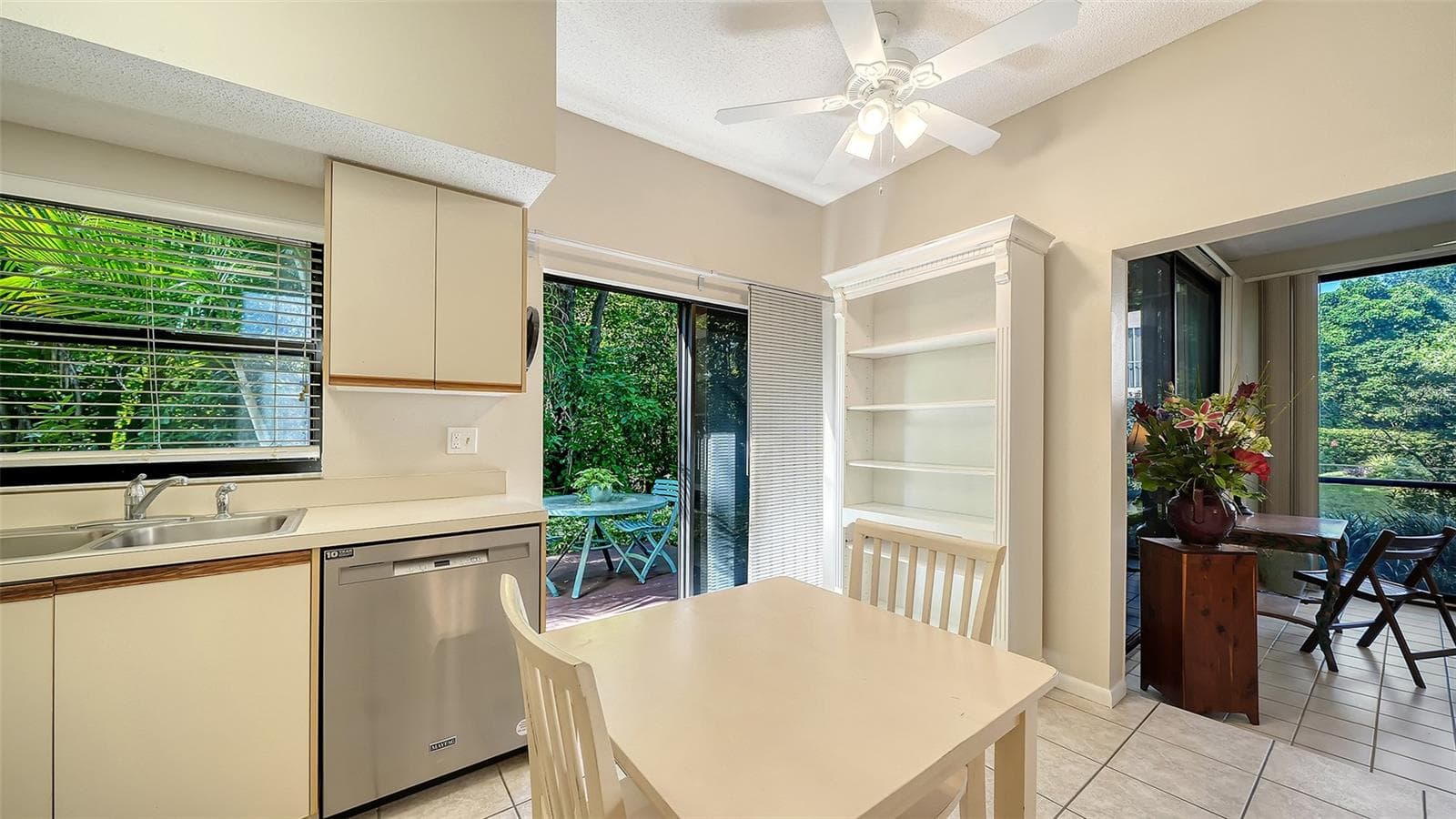 Condominium at 1638 STARLING DR #105, SARASOTA, photo 24 of 78