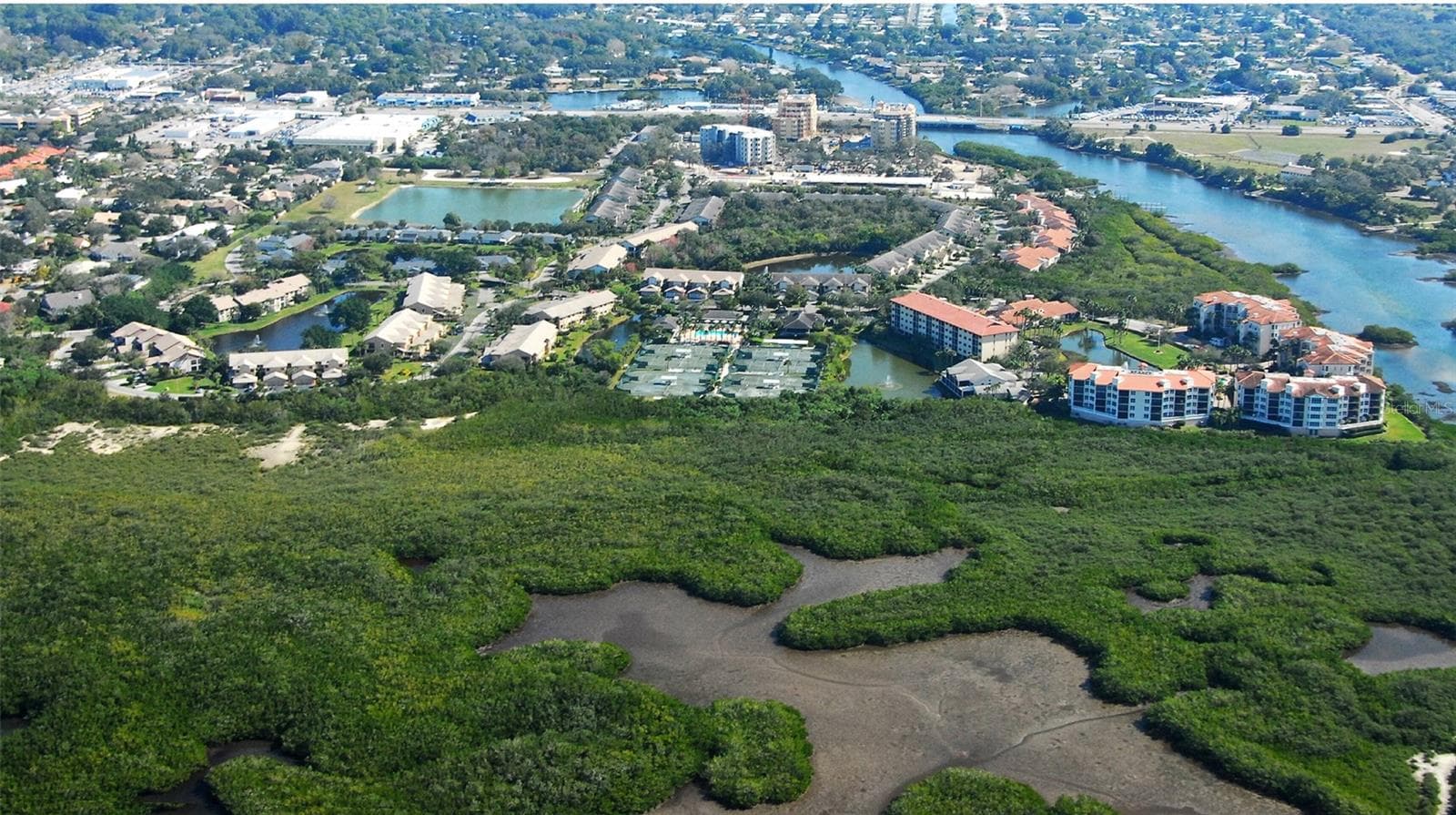 tennis courts - 1638 STARLING DR #105, SARASOTA