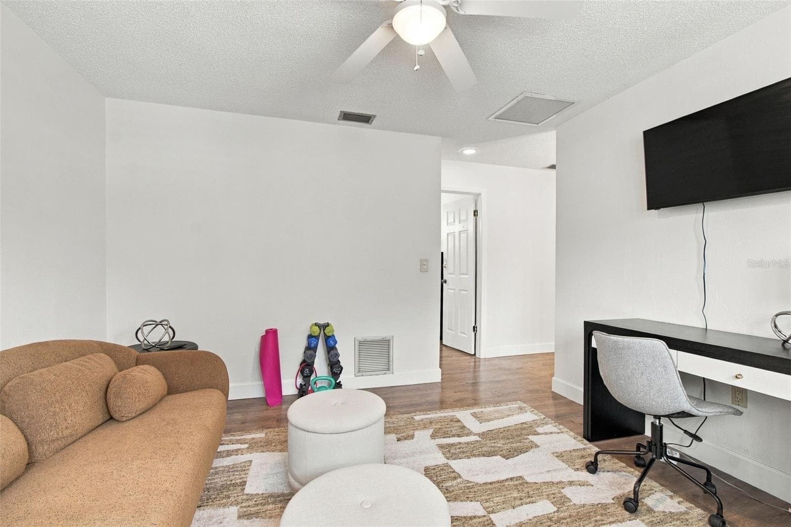 Single Family Residence at 3063 MOCKINGBIRD CT, CLEARWATER, photo 27 of 56