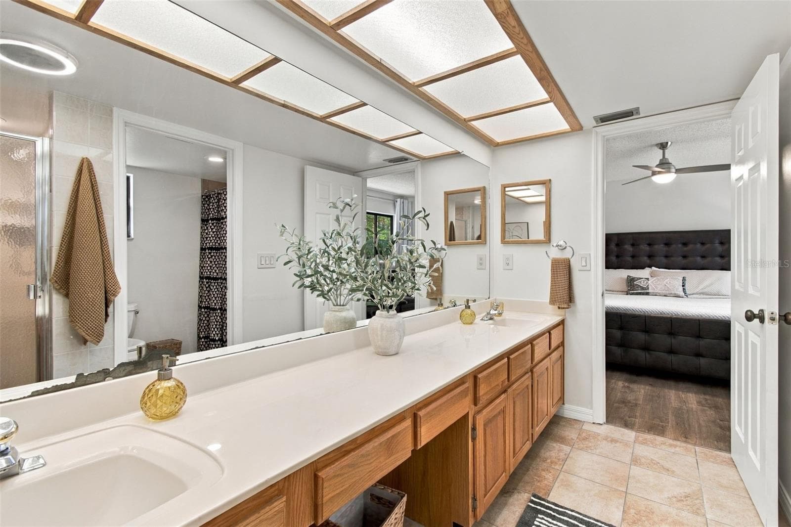 Single Family Residence at 3063 MOCKINGBIRD CT, CLEARWATER, photo 32 of 56