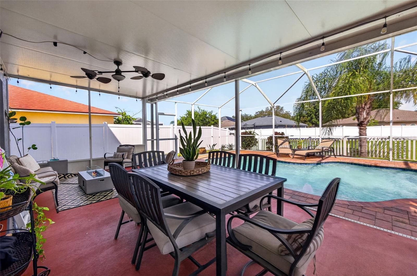 Single Family Residence at 10930 SUBTLE TRAIL DR, RIVERVIEW, photo 41 of 56