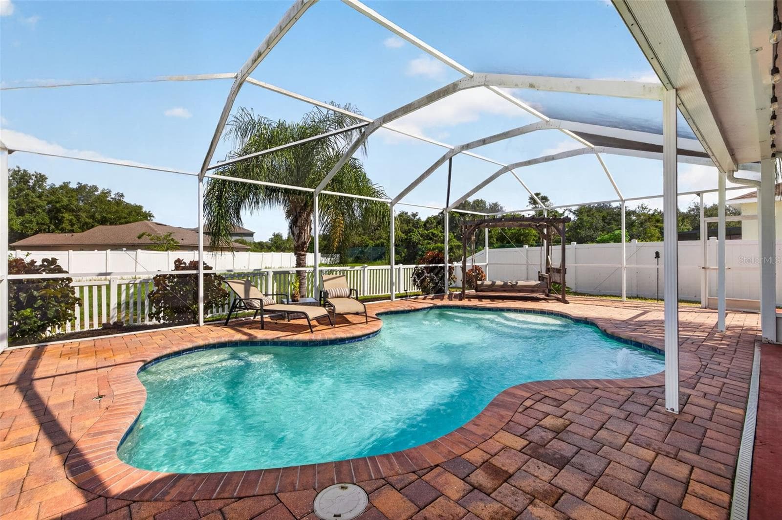 Single Family Residence at 10930 SUBTLE TRAIL DR, RIVERVIEW, photo 3 of 56
