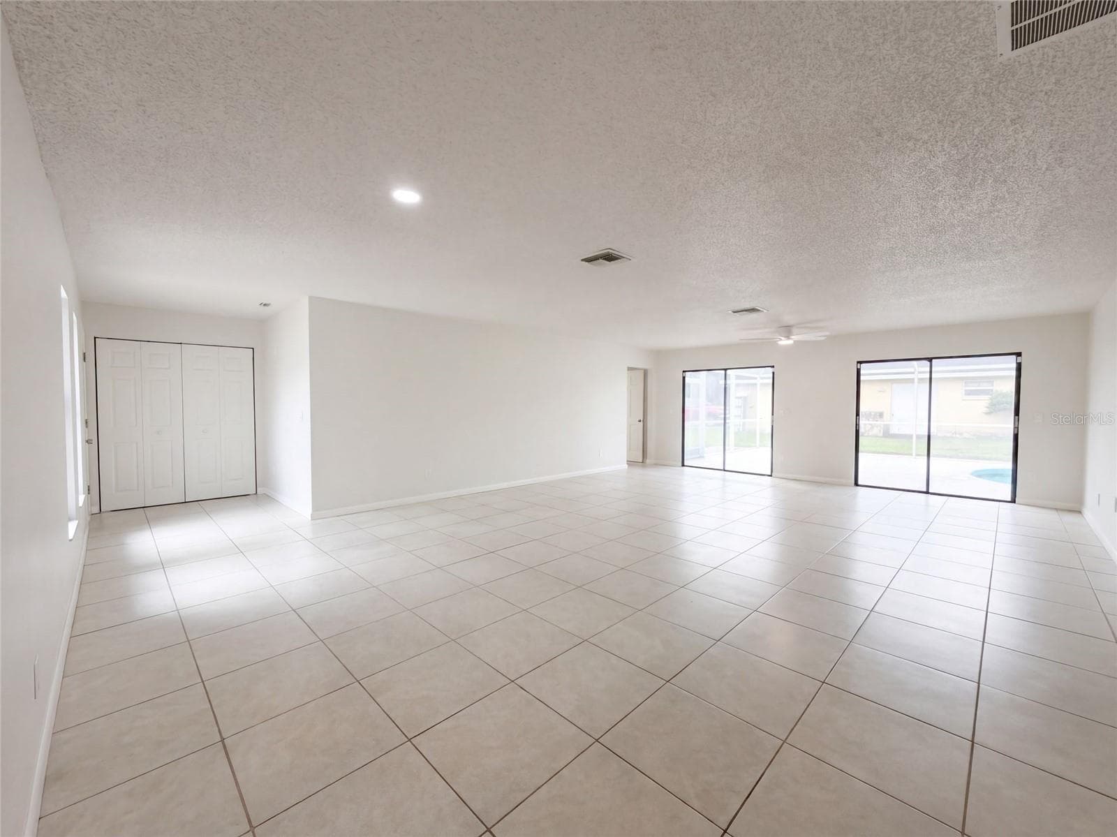 Single Family Residence at 8022 TIMBER LAKE LN, SARASOTA, photo 16 of 20