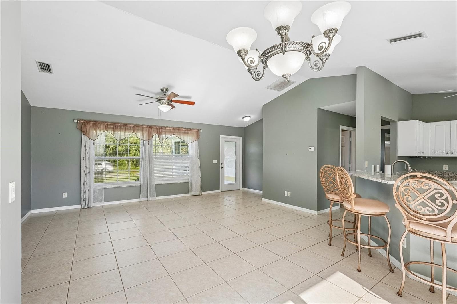 Single Family Residence at 1130 S WAPELLO ST, NORTH PORT, photo 9 of 43