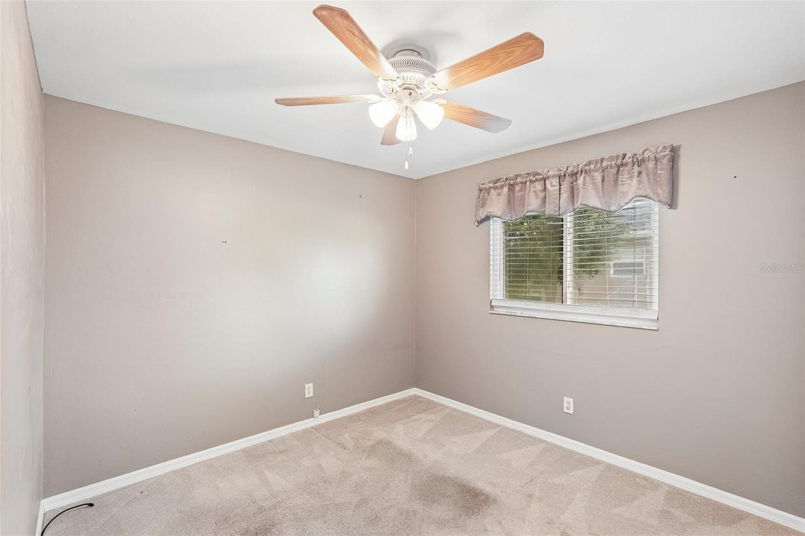 Single Family Residence at 1130 S WAPELLO ST, NORTH PORT, photo 19 of 43