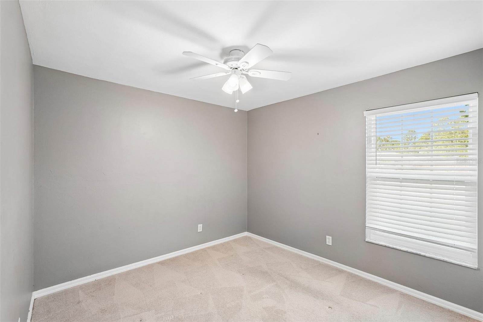 Single Family Residence at 1130 S WAPELLO ST, NORTH PORT, photo 22 of 43