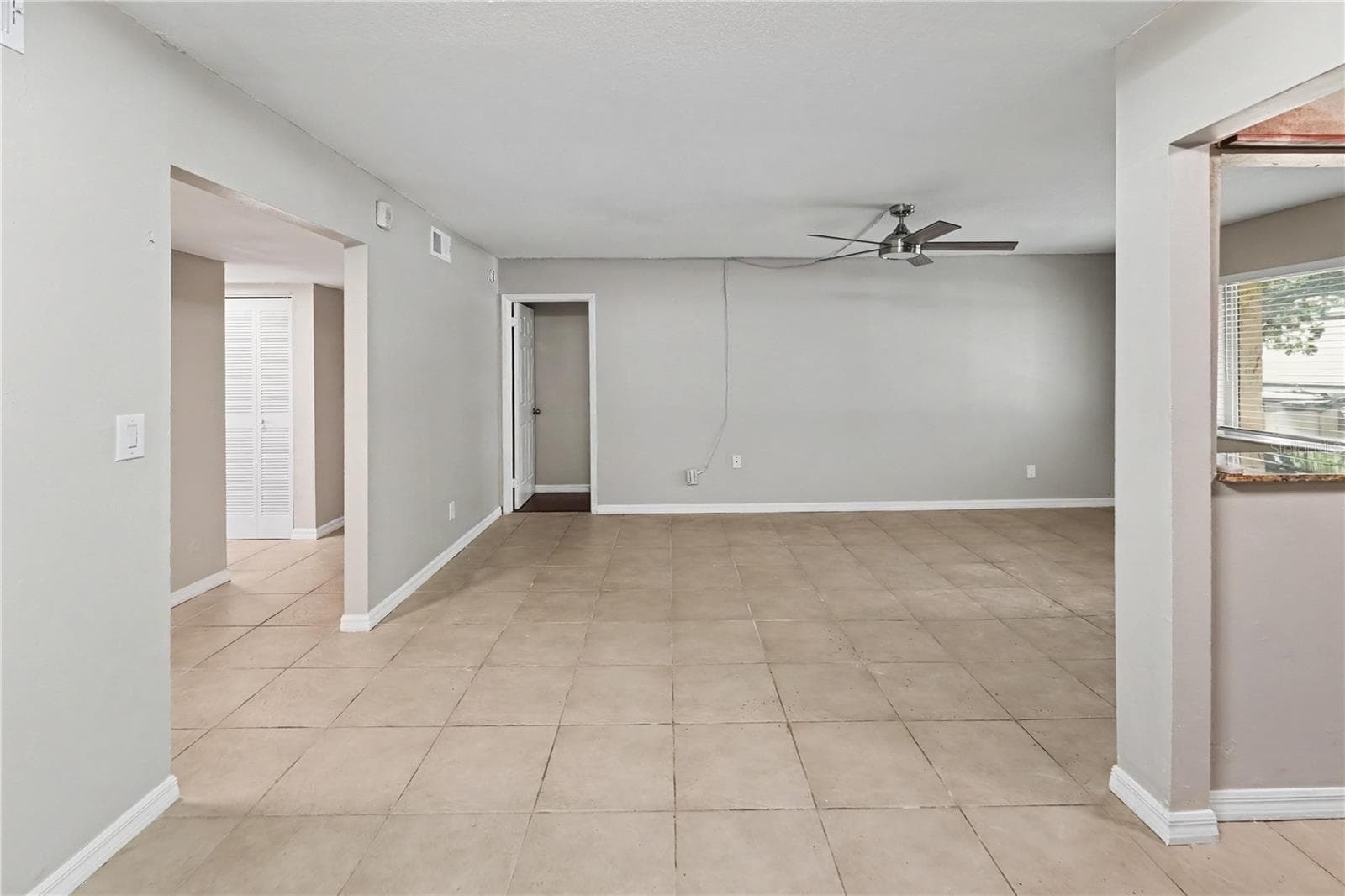 Condominium at 4450 40TH AVE N #D12, ST PETERSBURG, photo 8 of 23