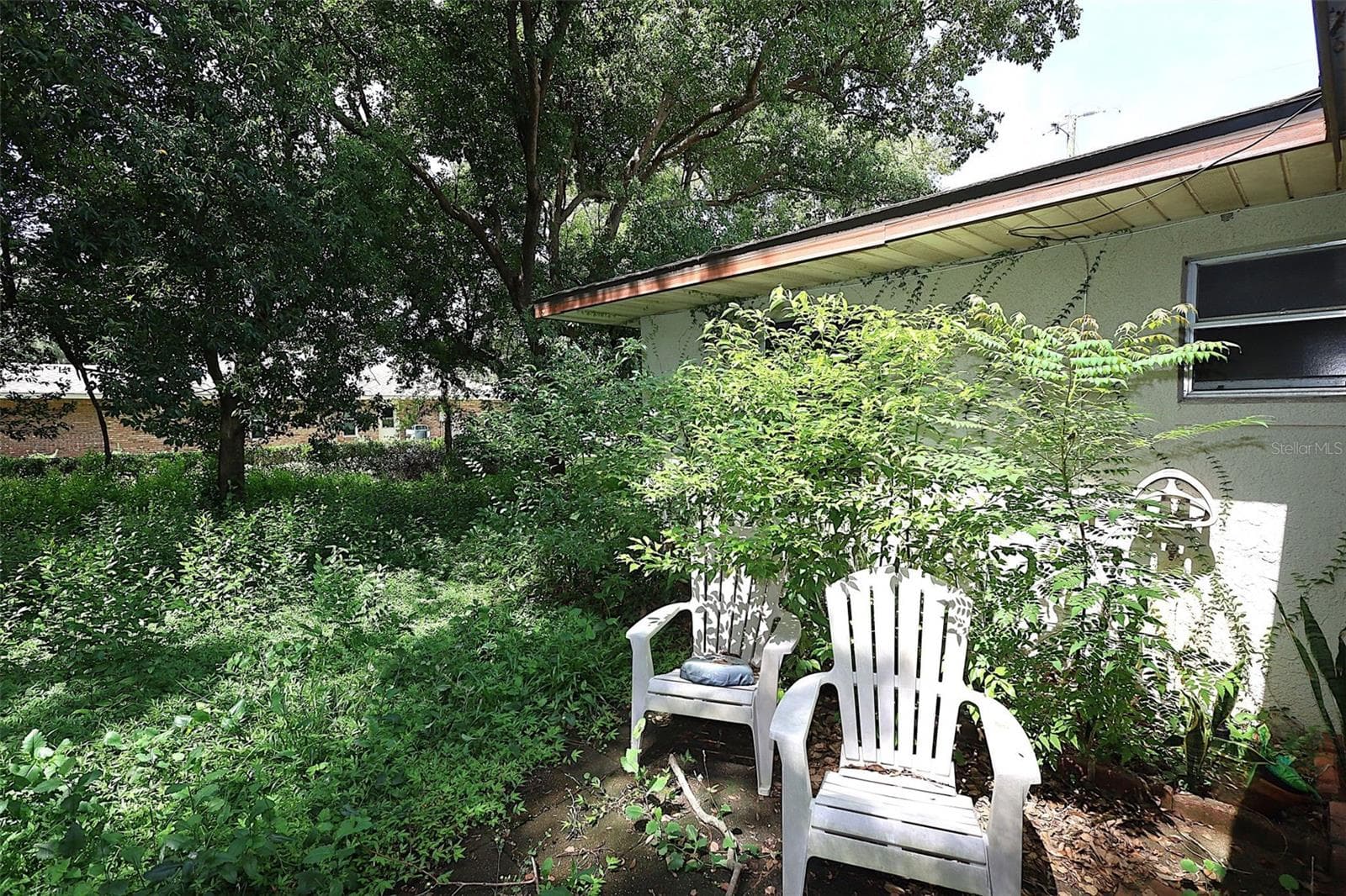 Single Family Residence at 339 COLOMBA RD, DEBARY, photo 9 of 61
