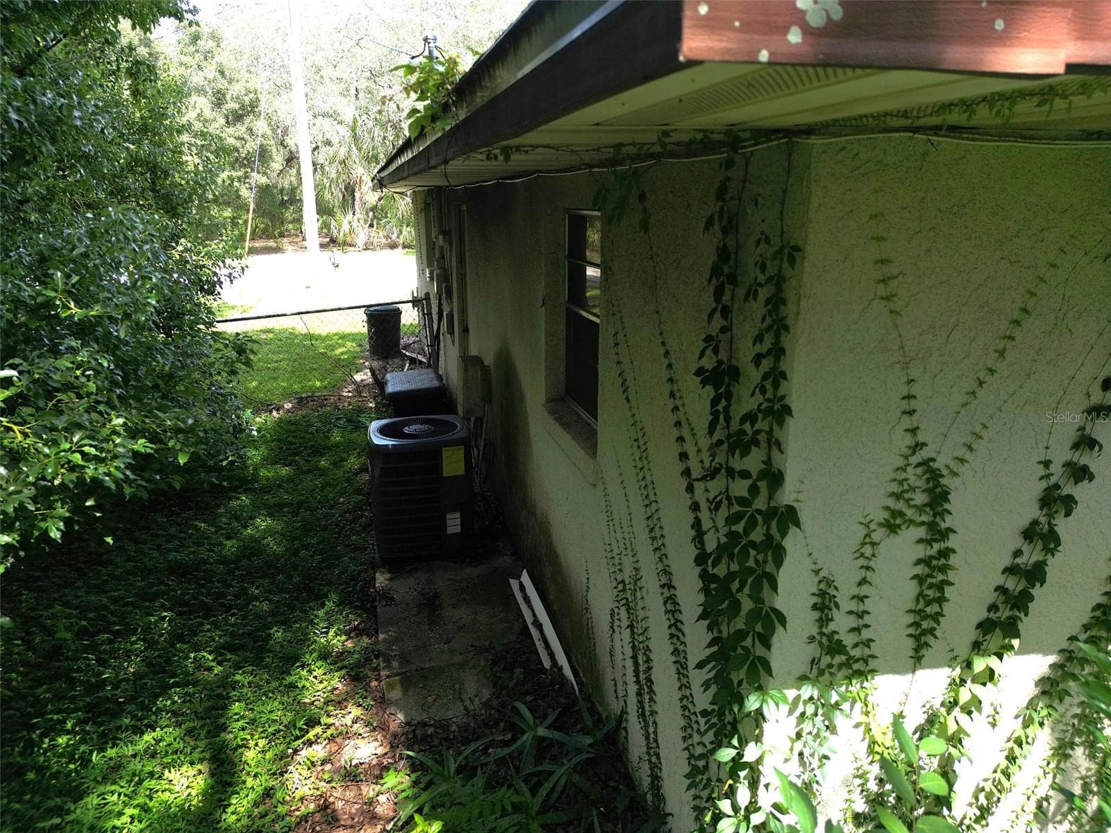 Single Family Residence at 339 COLOMBA RD, DEBARY, photo 14 of 61