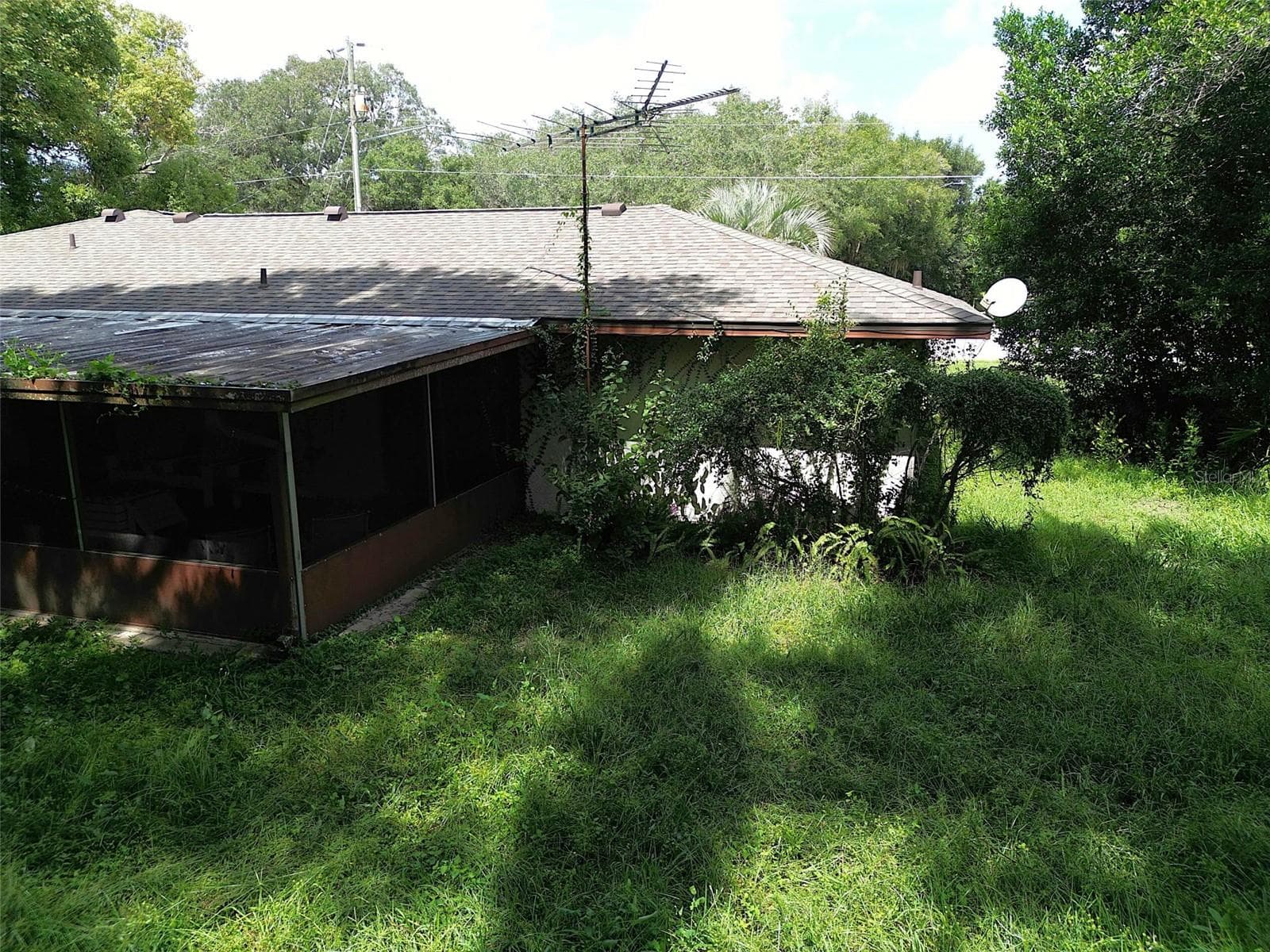 Single Family Residence at 339 COLOMBA RD, DEBARY, photo 18 of 61