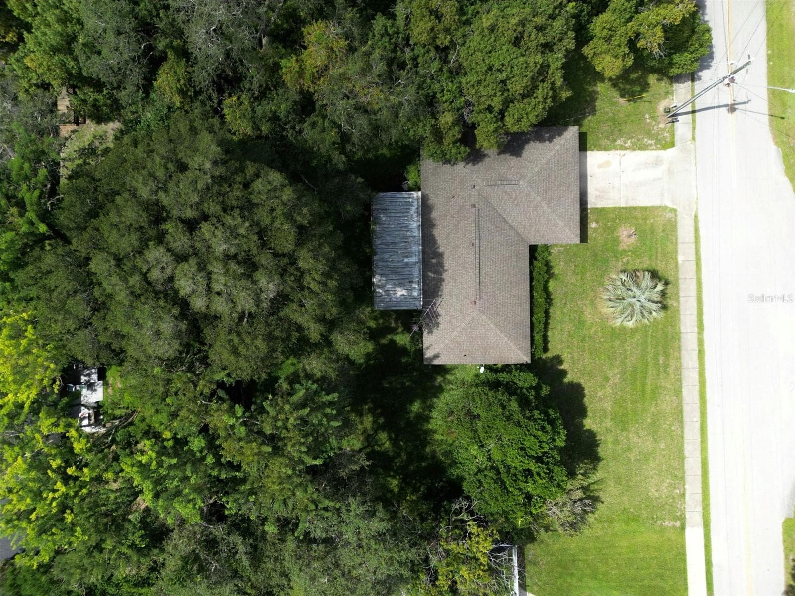 Single Family Residence at 339 COLOMBA RD, DEBARY, photo 36 of 61