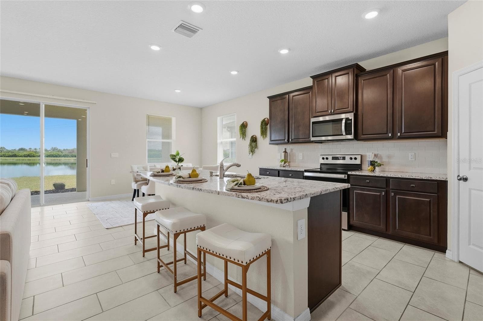 Single Family Residence at 5740 WOODLAND SAGE DR, SARASOTA, photo 3 of 60
