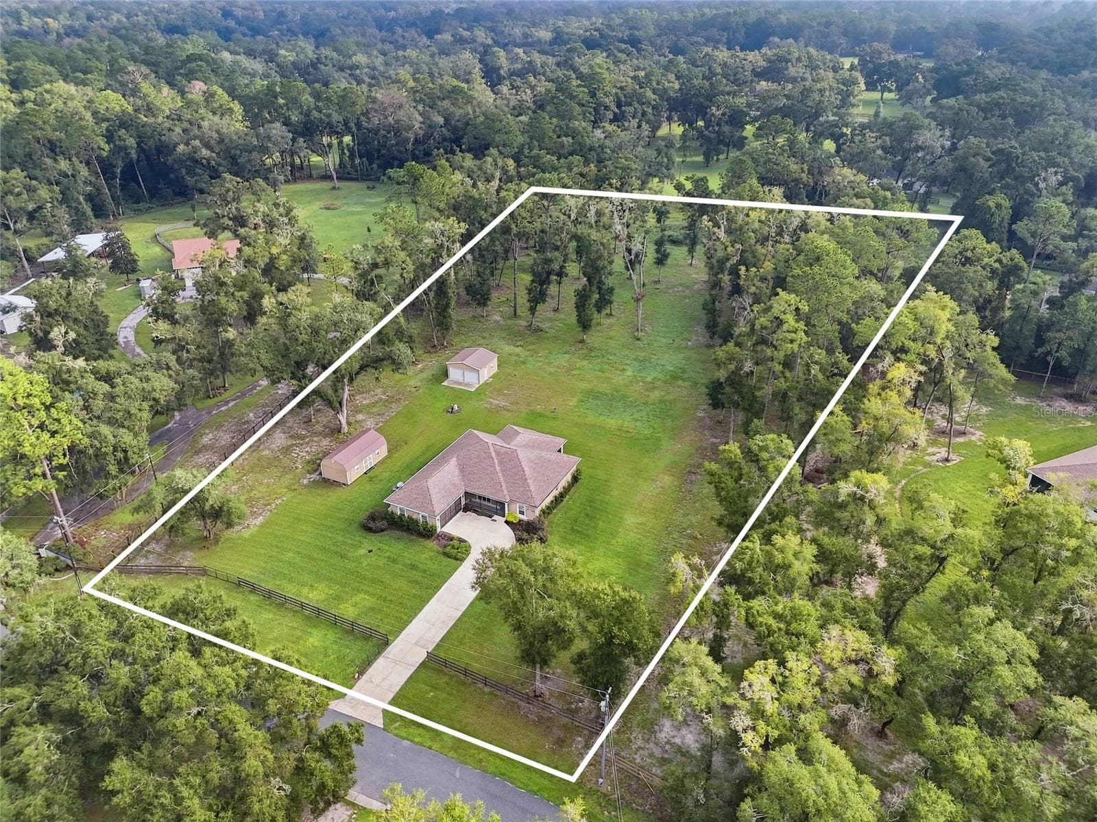 Single Family Residence at 16 LAKESIDE DR, OCALA, photo 5 of 48