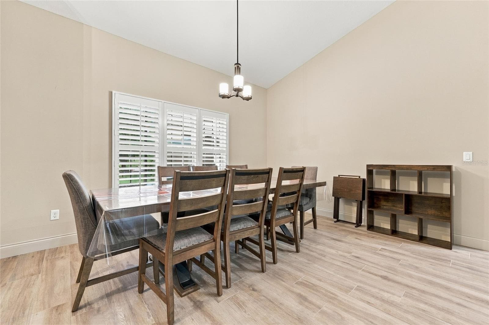 Single Family Residence at 16 LAKESIDE DR, OCALA, photo 10 of 48