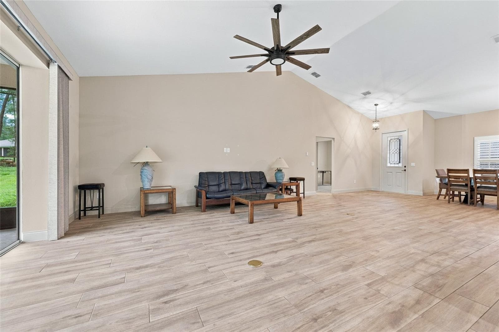 Single Family Residence at 16 LAKESIDE DR, OCALA, photo 12 of 48