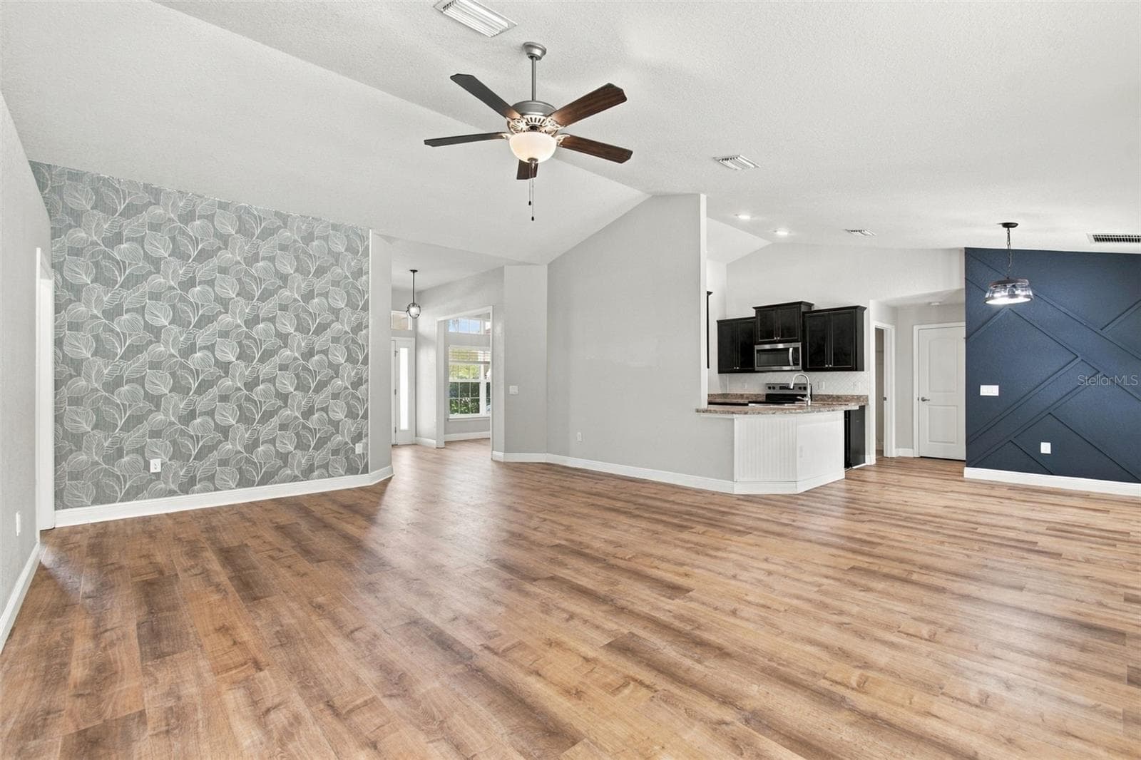 Single Family Residence at 12784 SIGMUND ST, SPRING HILL, photo 20 of 52