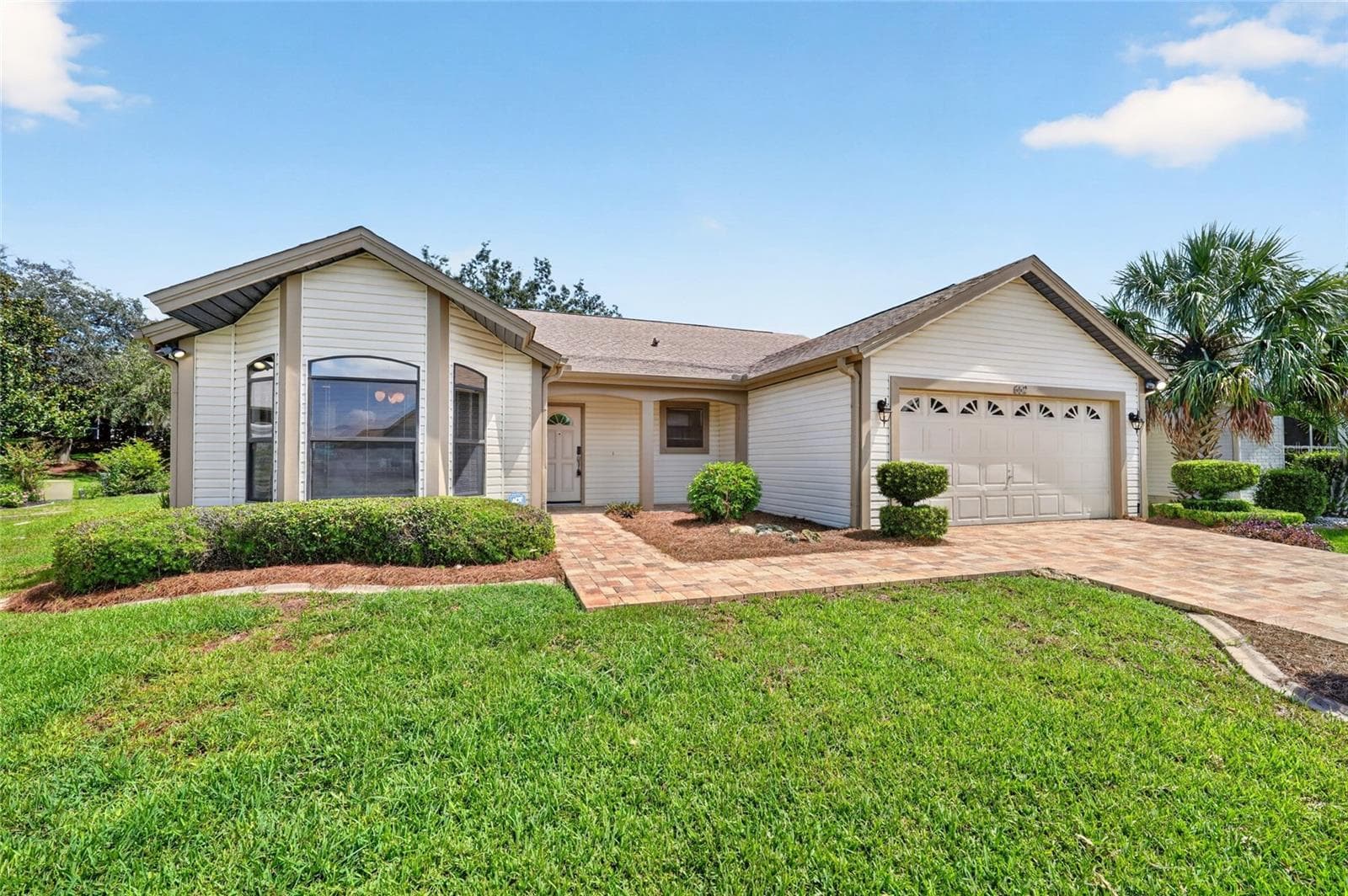 Single Family Residence at 652 SAN PEDRO DR, THE VILLAGES, photo 3 of 87