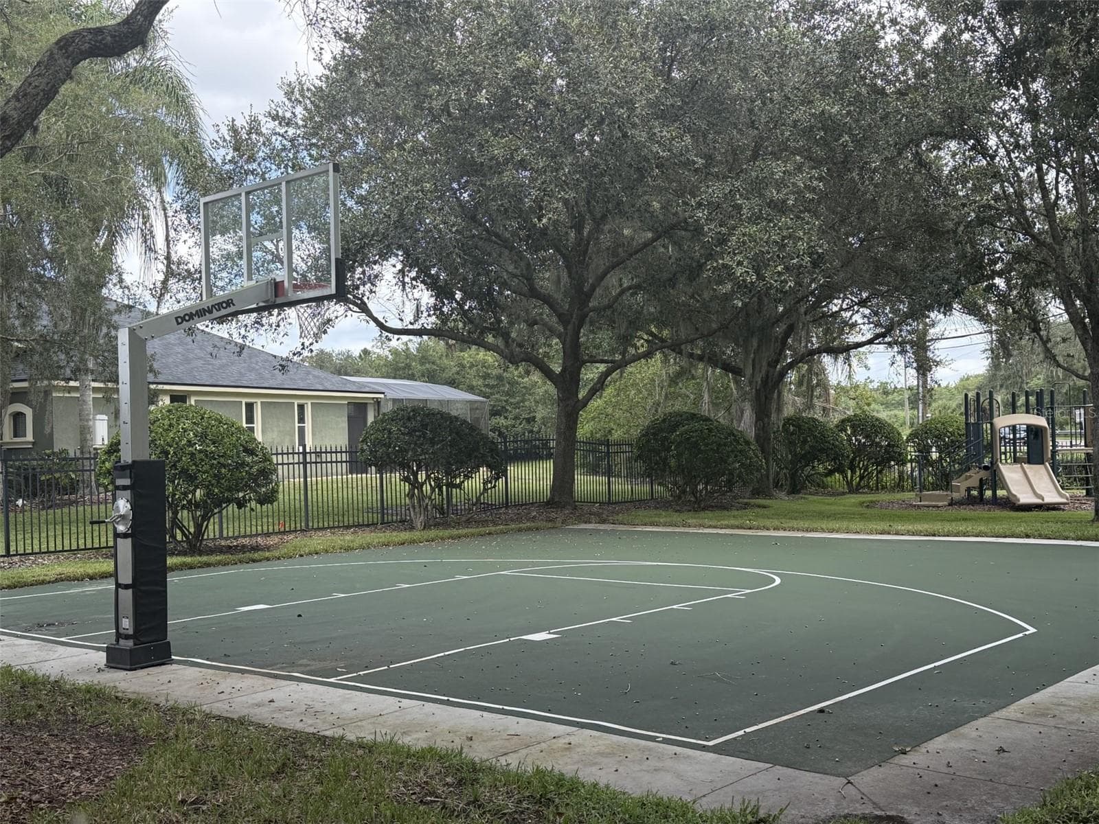 Community Basketball Court - 1220 PRESTIGE PT, OVIEDO