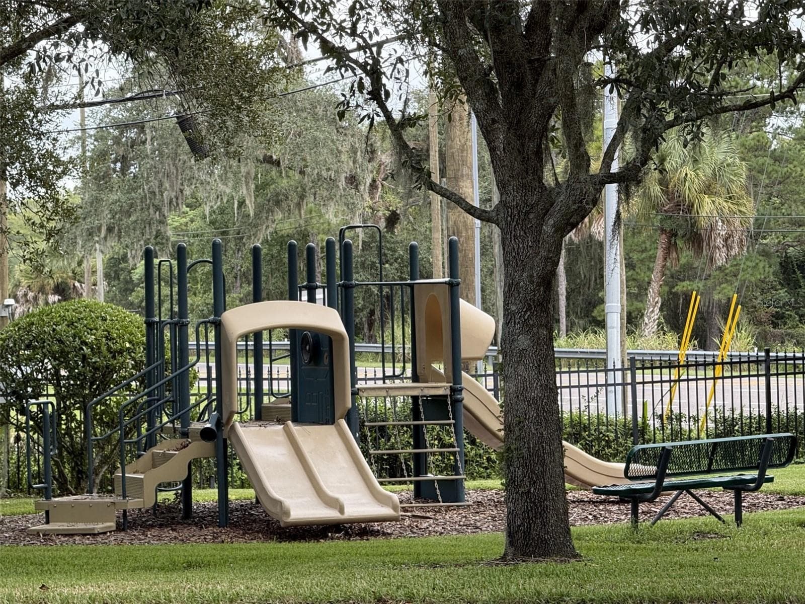 Community playground - 1220 PRESTIGE PT, OVIEDO
