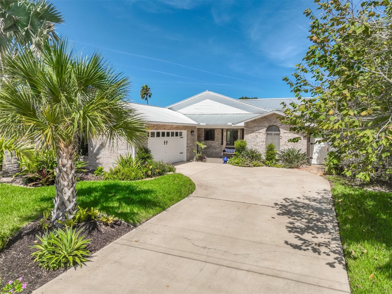 Single Family Residence at 624 CUMBERLAND DR, FLAGLER BEACH, photo 5 of 43