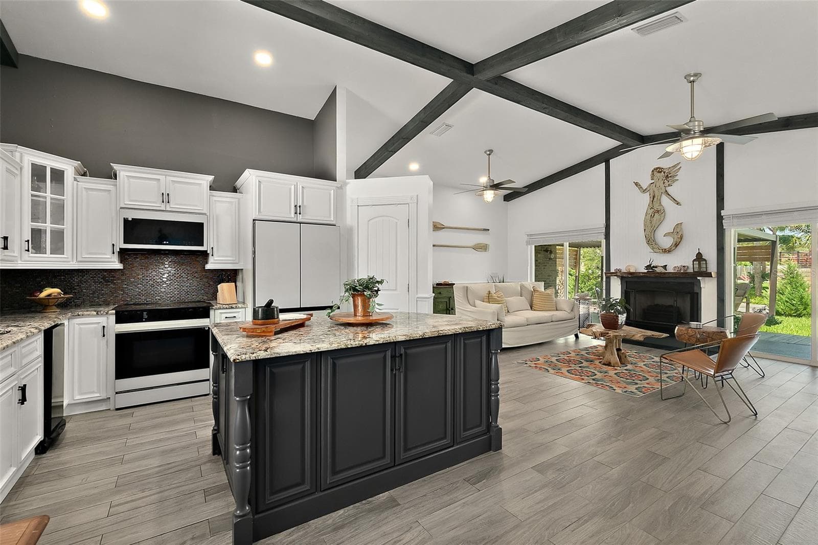 Single Family Residence at 624 CUMBERLAND DR, FLAGLER BEACH, photo 11 of 43