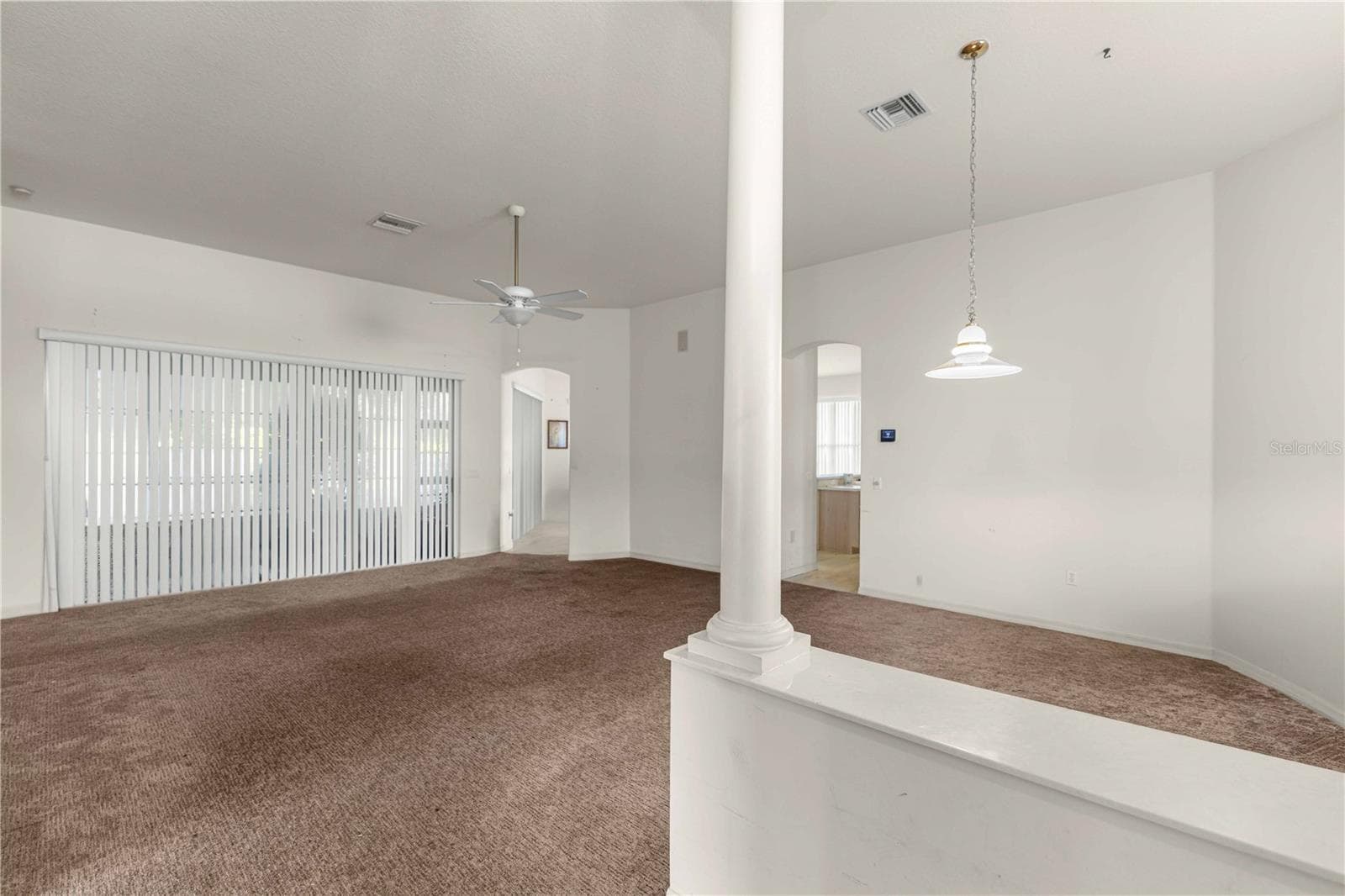 Single Family Residence at 385 W BARCLAY CT, BEVERLY HILLS, photo 3 of 27