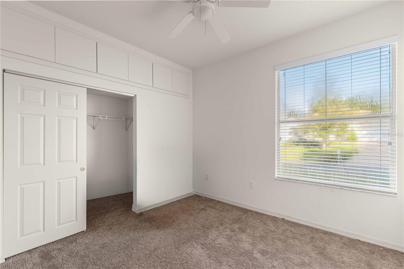 Single Family Residence at 385 W BARCLAY CT, BEVERLY HILLS, photo 6 of 27